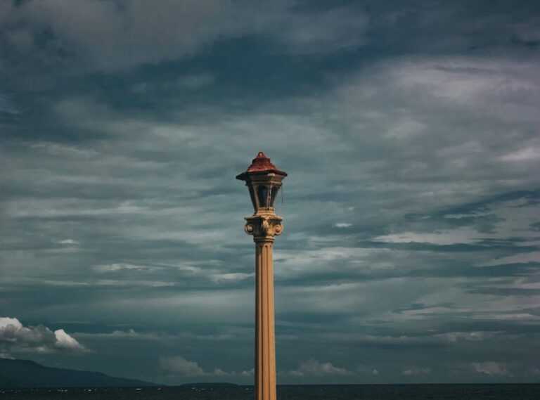 negro sorprendido meme